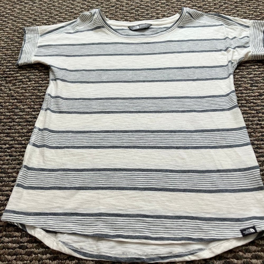 The North Face Women Top Size Small